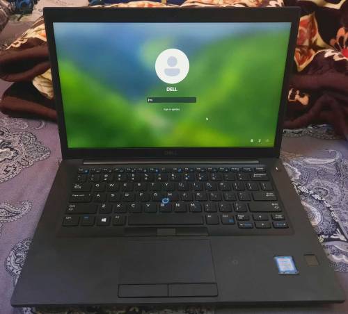 Dell Latitude 7490 8gb ram 256gn ssf