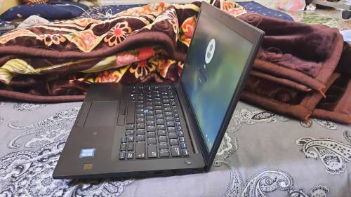 Dell Latitude 7490 8gb ram 256gn ssf
