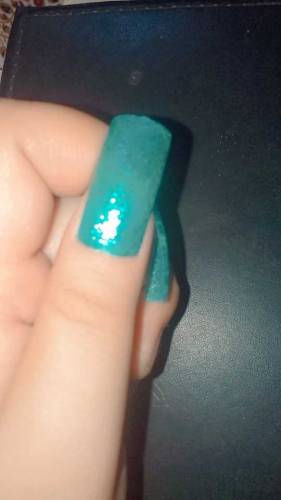 hand made nails in just Rs400.