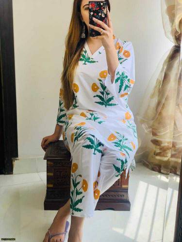Woman's 2 Pcs Suit Stitched leaf Lines