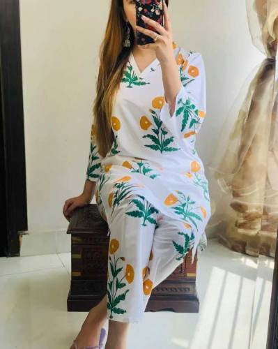 Woman's 2 Pcs Suit Stitched leaf Lines
