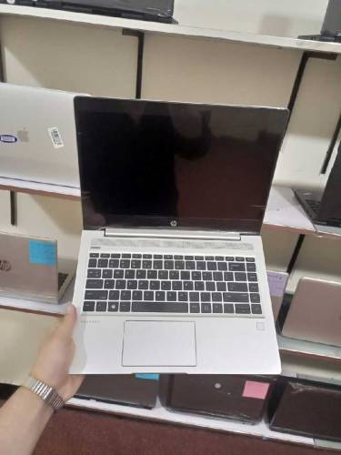 430 G6 Core i5 8th generation 8gb Rem 256ssd 