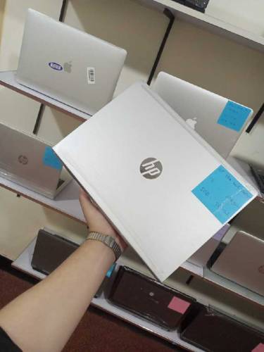 430 G6 Core i5 8th generation 8gb Rem 256ssd 