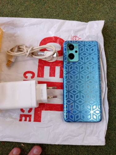 realme 9i 