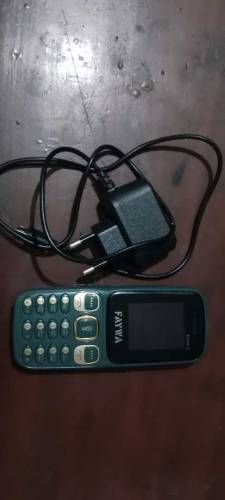 faywa mobile with charger