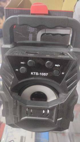 Wireless Speaker Bluetooth/ FM / USB Heigh Volume 