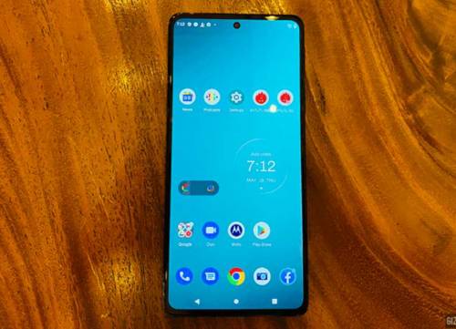 Motorola 30 pro snap dragon 8gen 1