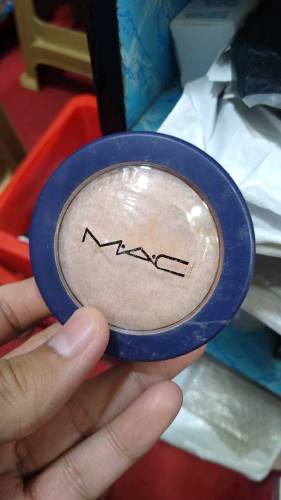 Mac base all colours are available
