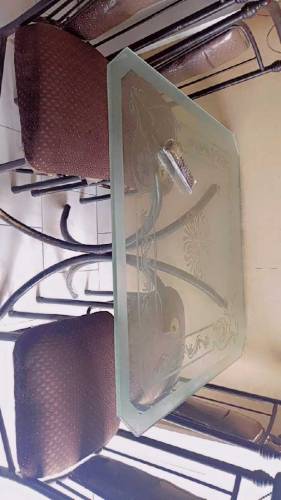 Dining table for 4 pers 