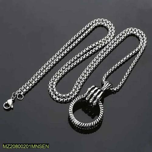 Metallic Pendant Necklaces 