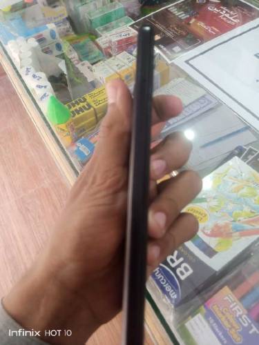 Dcode bold 2 4/64 complete box and charger with 1 month warranty