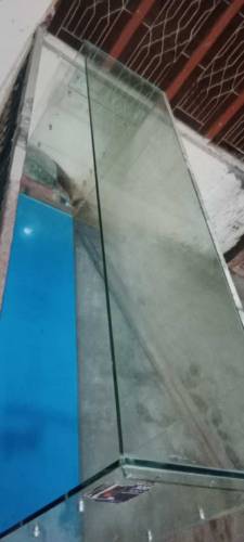 sing bord gilass 12mm shelfs doors counter Under 3 shelfs 12mm gilas 