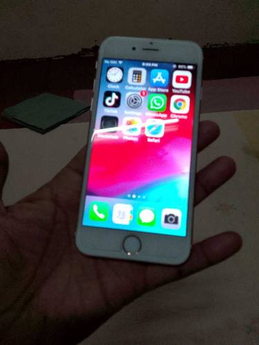 iphone 6s 16gb condition 10 by 10 