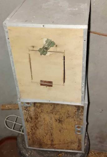 Iron cage & Box 