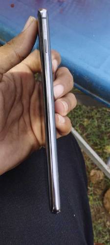 Samsung Galaxy S10 plus with small dot 