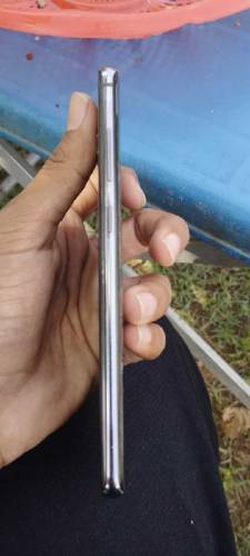 Samsung Galaxy S10 plus with small dot 