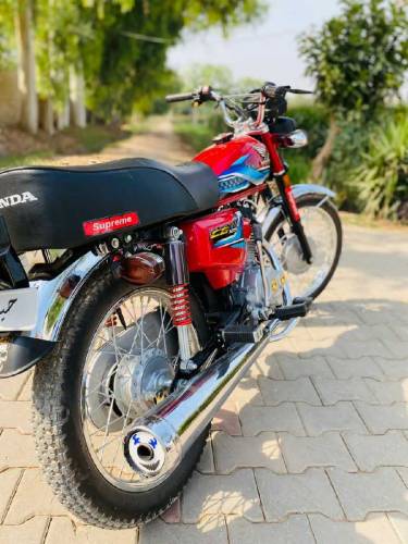 Honda 125 Model 2024 ALL OK CONDITION 10/10 phone number 03236008537