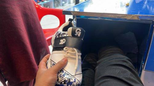 CA. original spikes 