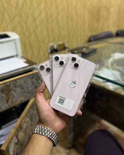 iPhone 13
