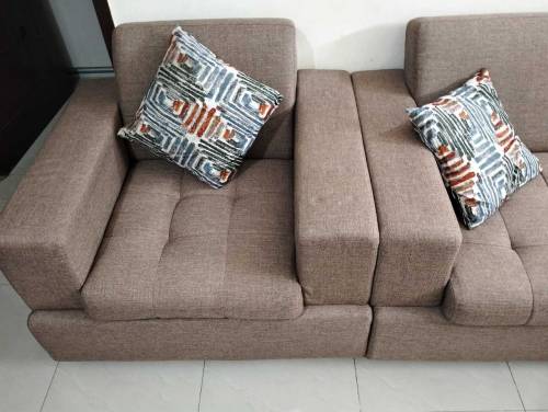 5 seater sofa set. condition 10/10