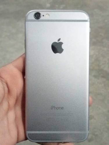 iphone 6 64 gb condition 10 by 10 cash on delivery availabe chat karai