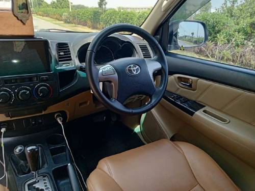 Toyota Fortuner 2015