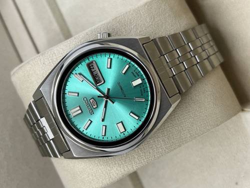 Seiko 5 Automatic NOS Vintage Men's Wrist Watch
