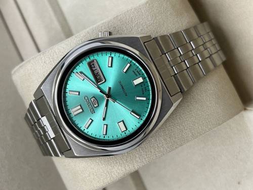 Seiko 5 Automatic NOS Vintage Men's Wrist Watch