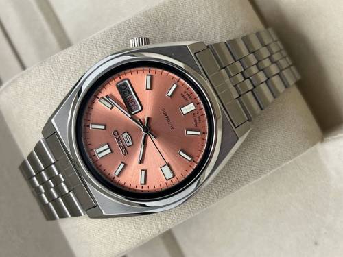 Seiko 5 Automatic NOS Vintage Men's Wrist Watch