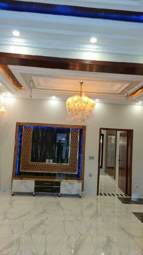 5 Marla house for sale in Parkveiw city Lahore near by Thokar Naiz Bai