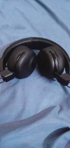 JLAB STUDIO ANC WIRELESS ON-EAR HEADPHONES