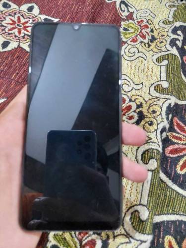 Samsung A31,storage 128, Ram 4,