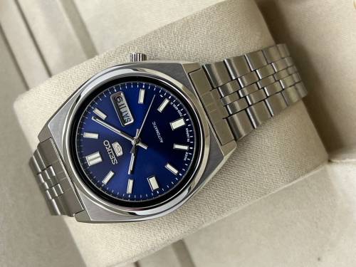 Seiko 5 Automatic NOS Vintage Men's Wrist Watch