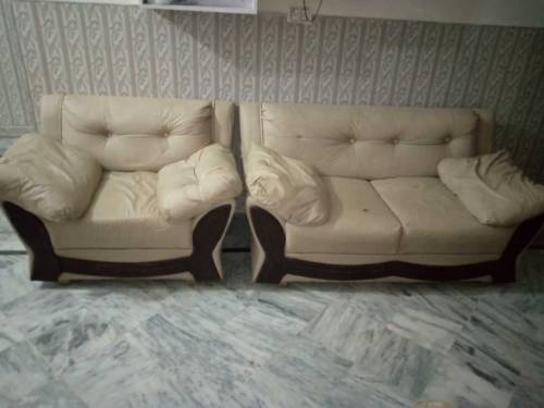 7 seater king size sofa good condition 