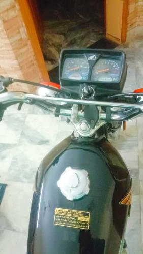 125 Honda bike for sell  22 bata 23 