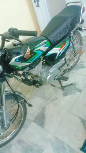 125 Honda bike for sell  22 bata 23 