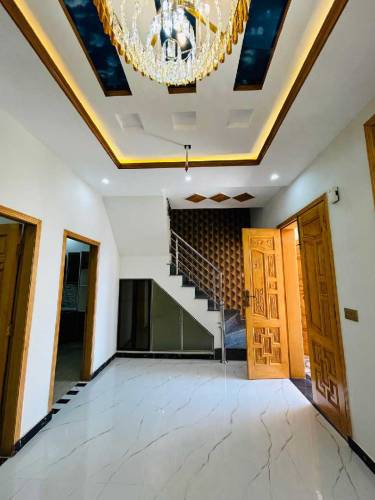 5Marla Brand new house For Sale at executive block Park view city Lhr