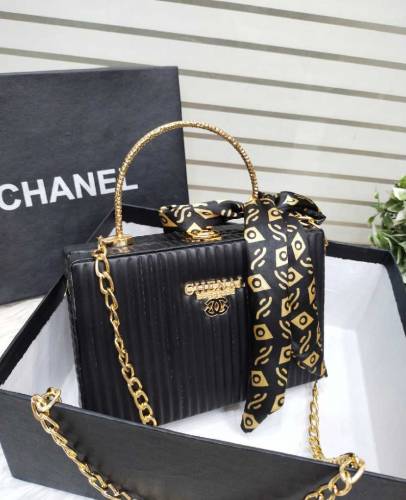 New Cross Body Channel Bags for Girls 