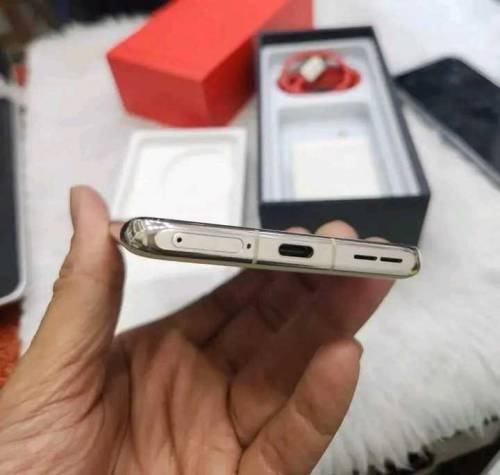 one plus 11. 12/256 gb 03241196127 my whatsapp number 
