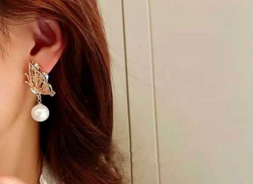 Beautiful butterfly Earrings Available in silver and gold 