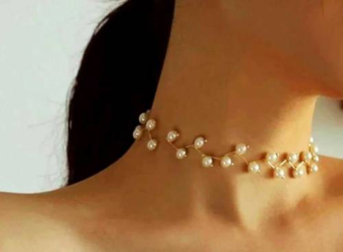 Beautiful Pearl Choker /Adjustable 