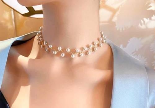 Beautiful Pearl Choker /Adjustable 