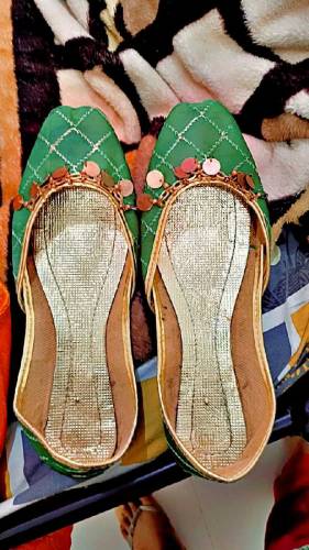 mehadi Indian dress
