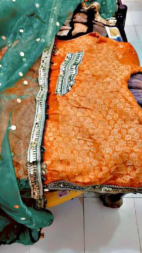 mehadi Indian dress