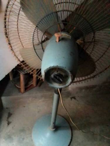 pedestal fan