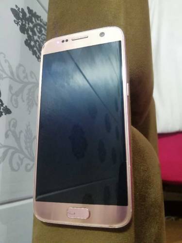 Samsung S7 with cover