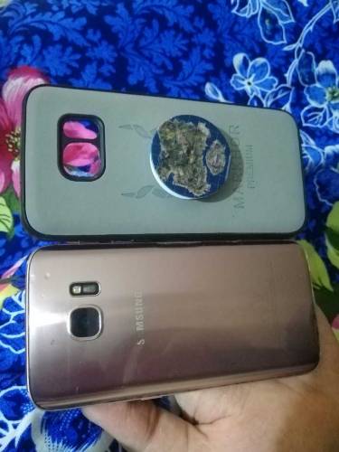 Samsung S7 with cover