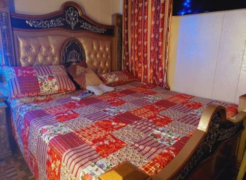 Complete bed set