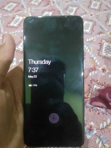 one plus 8T 12/256 single sim bikul ok hai 