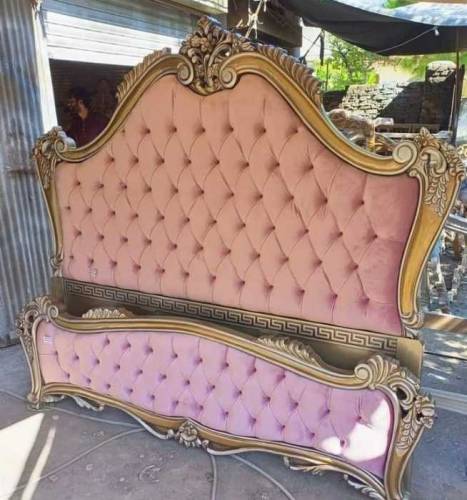 Double Cussion Bed 